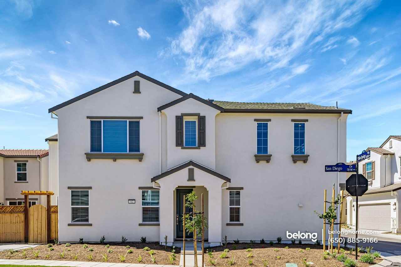 62 W San Diego Dr #1 - Photo 2 of 19