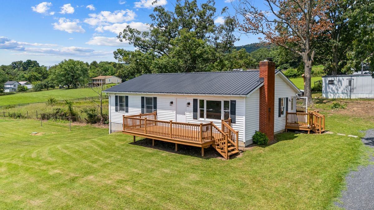 111 Labella Ct - Photo 2 of 4