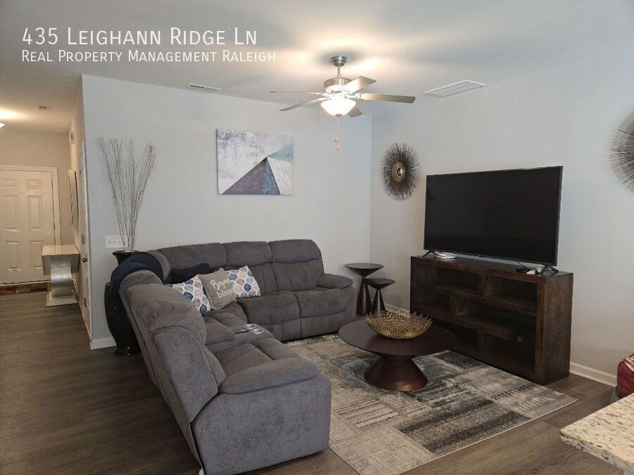 435 Leighann Ridge Ln - Photo 3 of 14