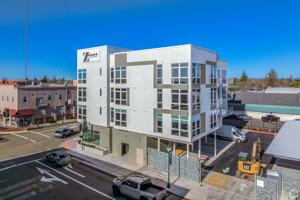 featured image of 129 Vernon St