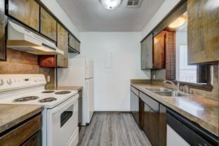 3101 Se Surrey Ln - Photo 1 of 1