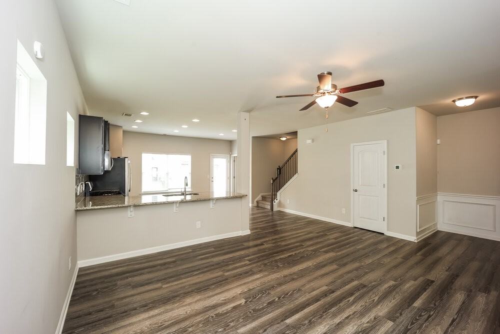 167 Preserve Dr - Photo 5 of 17