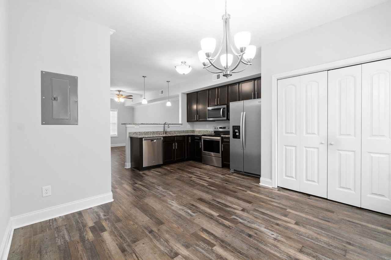 1853 Madison - Photo 4 of 13