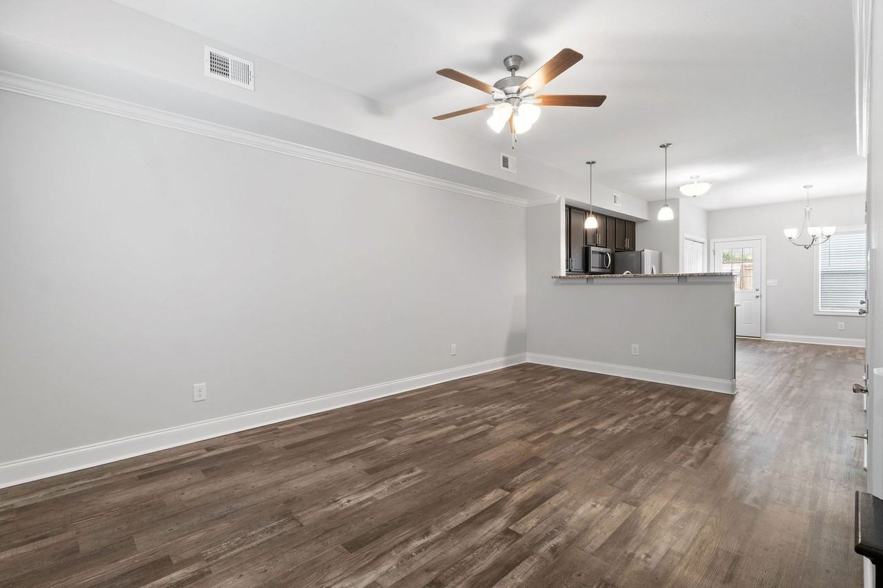 1853 Madison - Photo 5 of 13