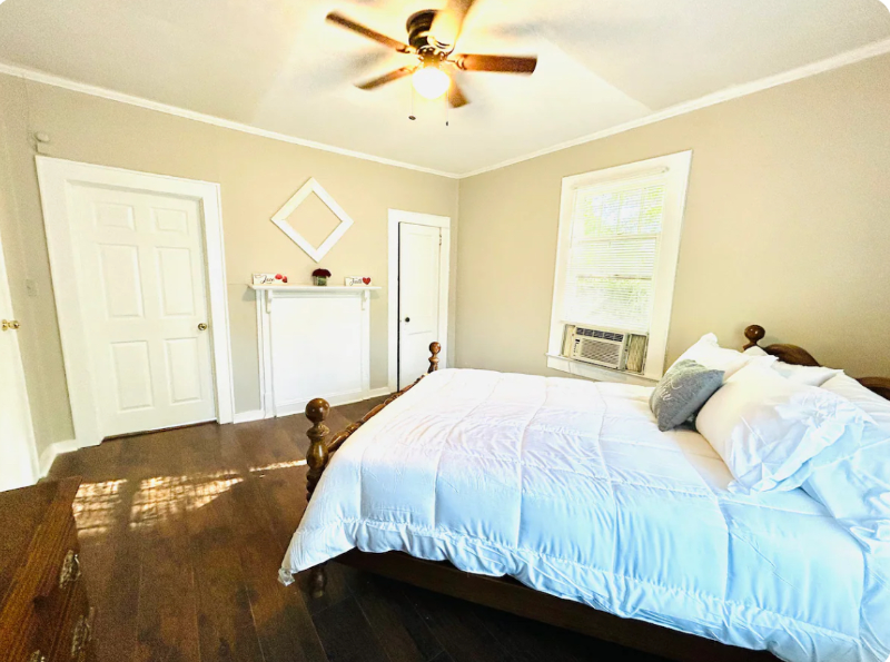 204 N Wylie St - Photo 3 of 12
