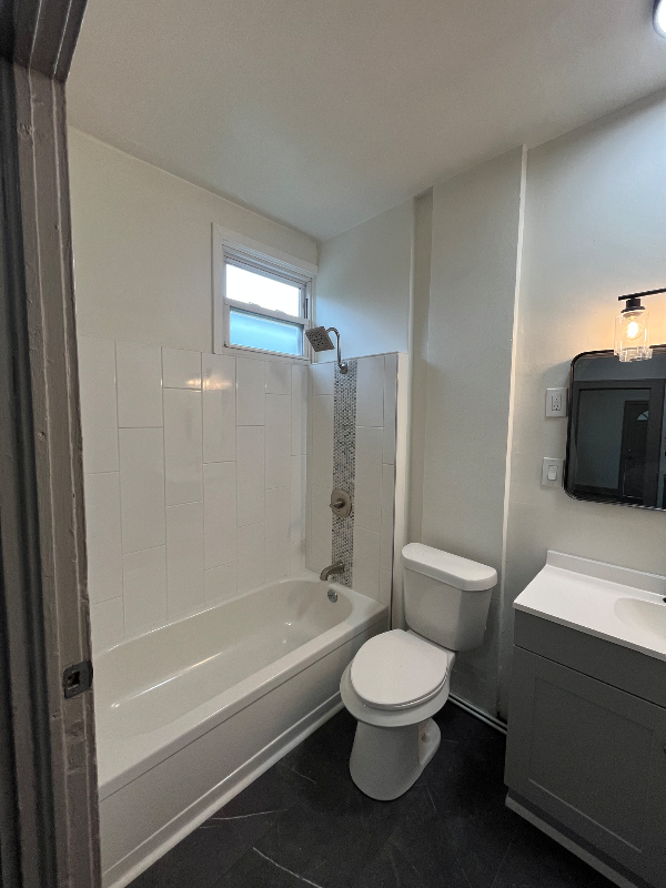 1342 W 69th St #3 - Photo 3 of 8