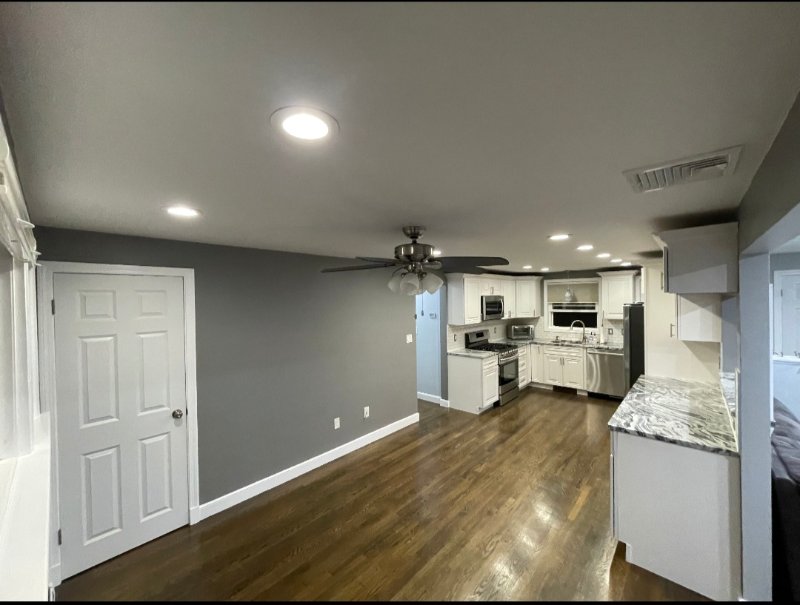 139 Saunders St - Photo 3 of 23