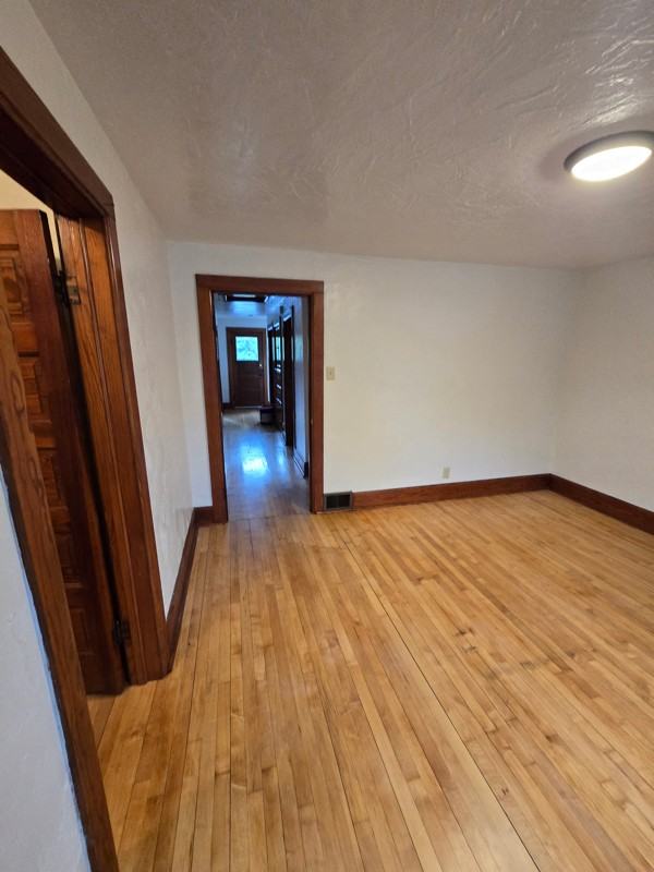 1212 Stuart St - Photo 2 of 13