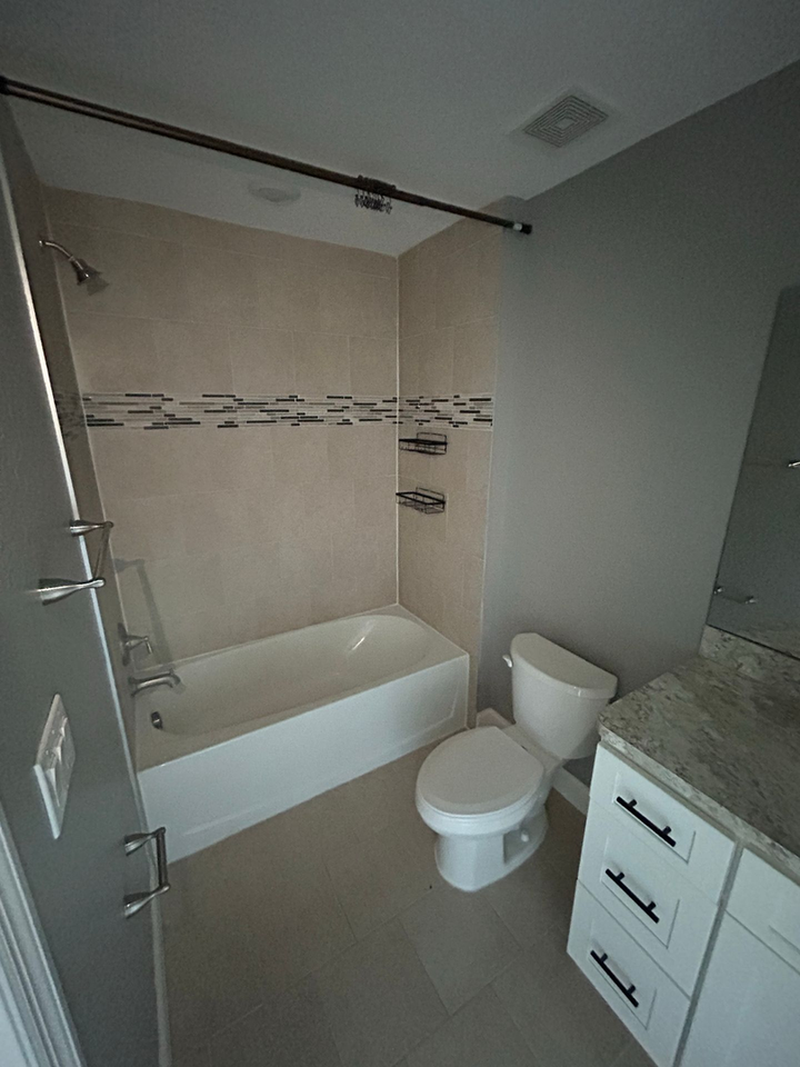 1314 W Highland St - Photo 6 of 8