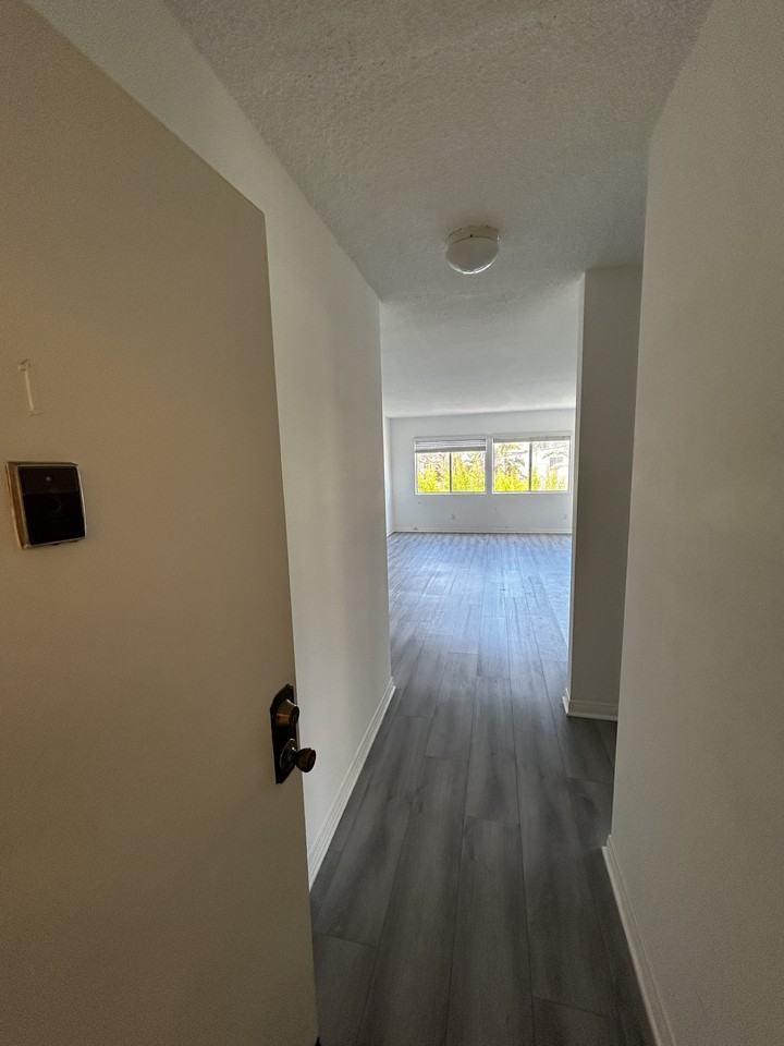 600 Raymond Avenue #1 - Photo 2 of 8