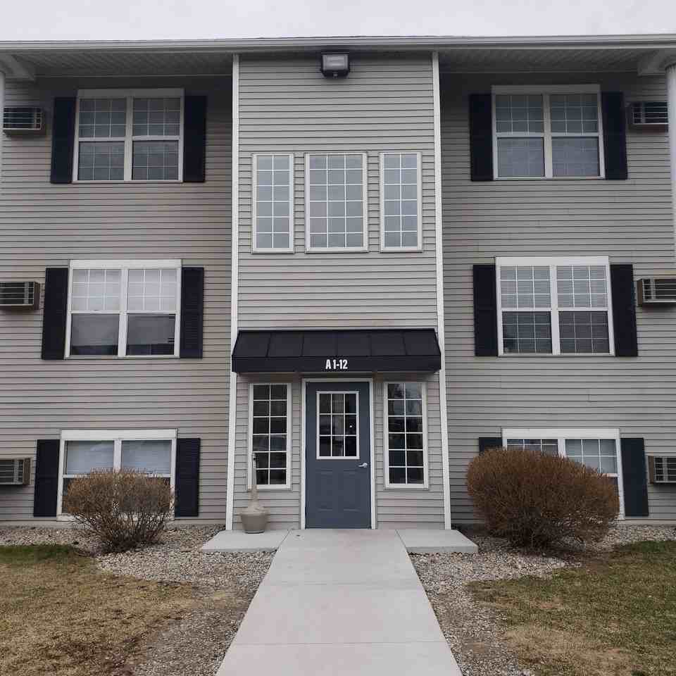 3100 S Winter St #E19 - Photo 4 of 15