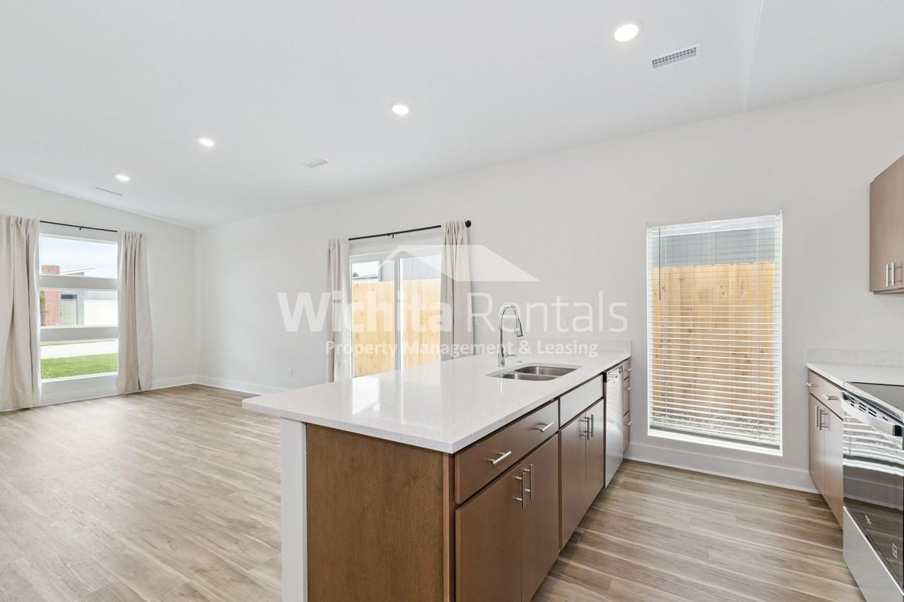 9607 E Annabelle St - Photo 6 of 16