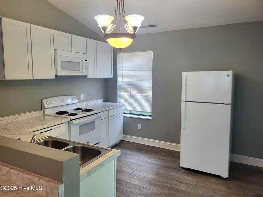 3004 Steeple Chase Court - Photo 7 of 14