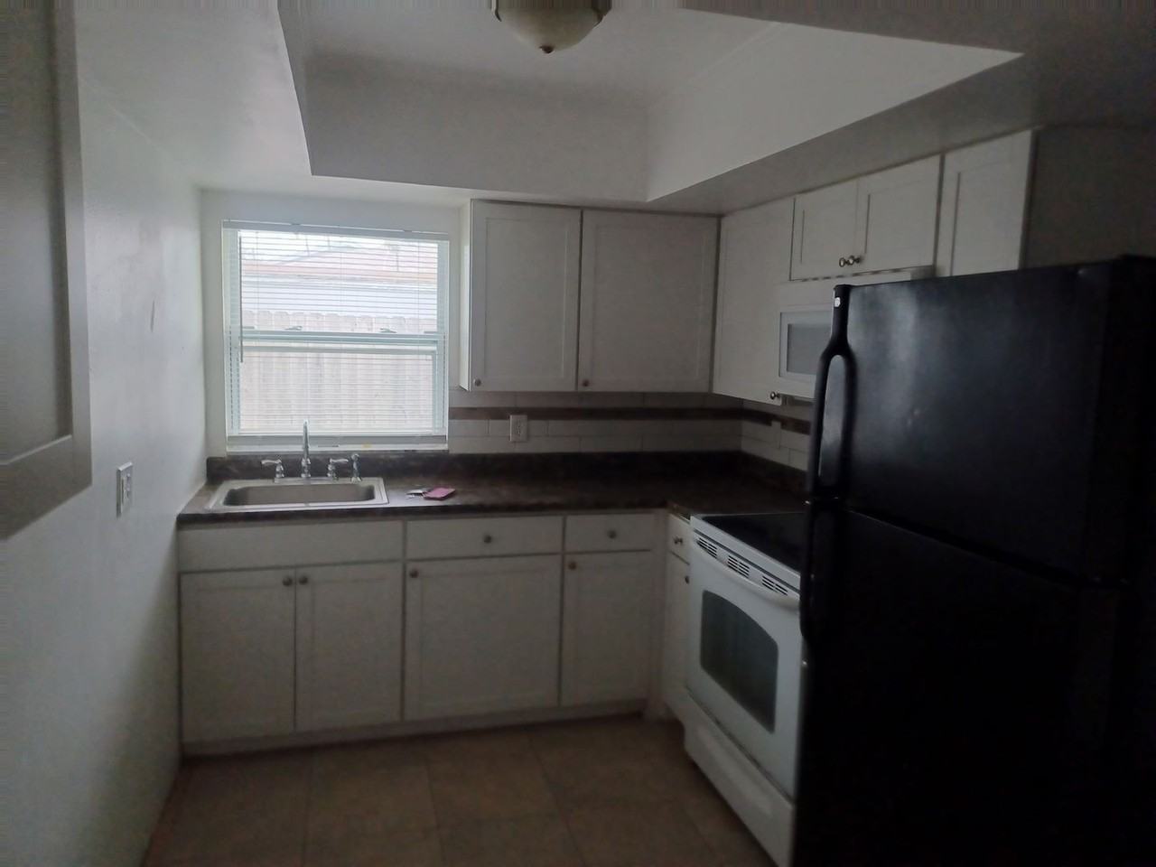 3331 3331 SE 15 th Place - 3331 SE 15th Place-4 #4 - Photo 6 of 16