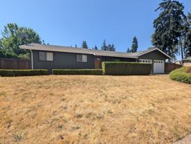 400 Kingsbury Ave - Photo 1 of 1