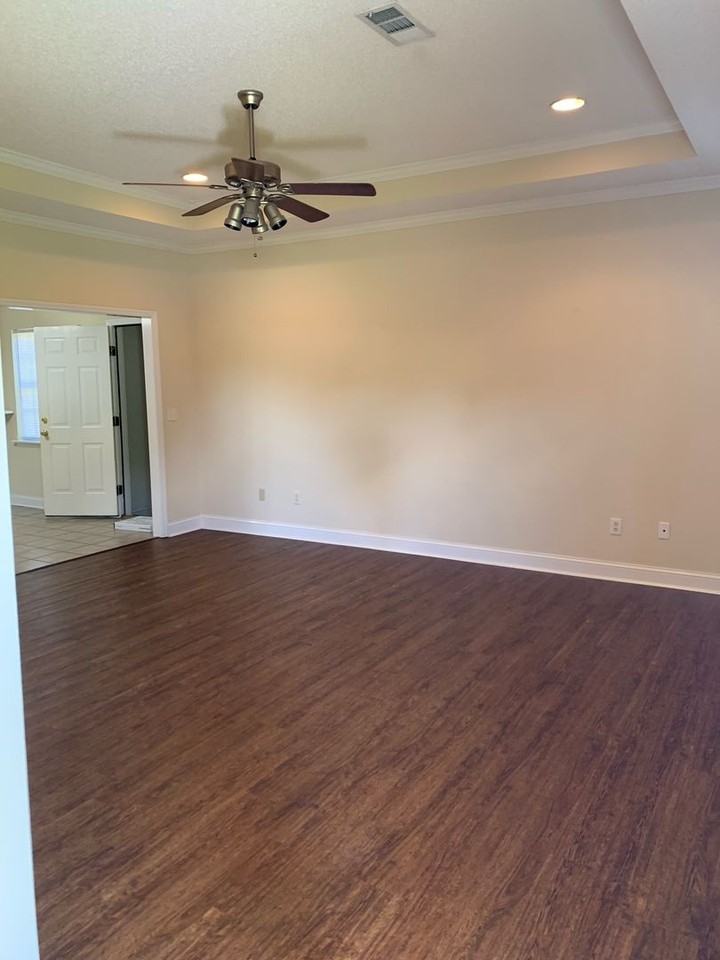 234 Long Pine Dr - Photo 2 of 9