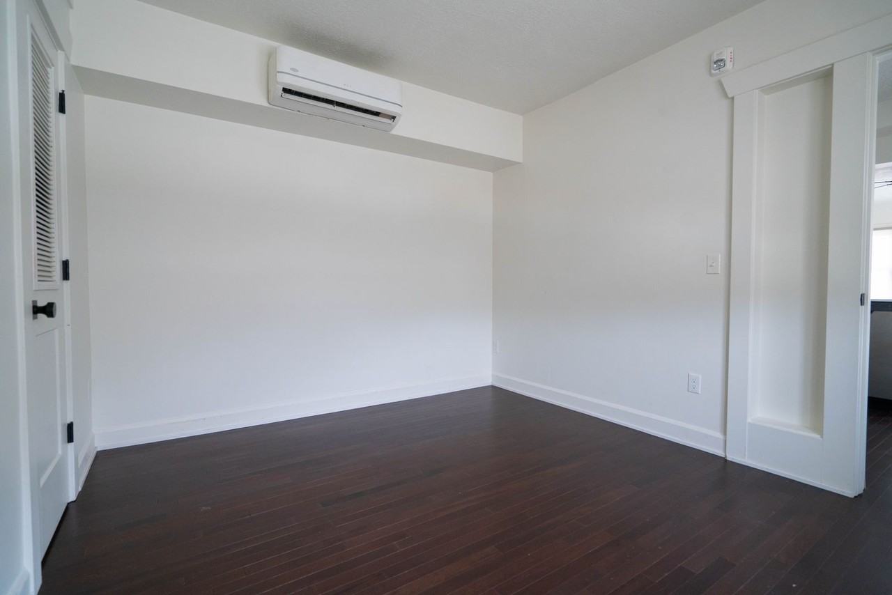 Lady Madonna - Photo 7 of 9