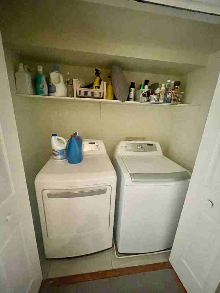 236 South Clarkson Street - Photo 5 of 23