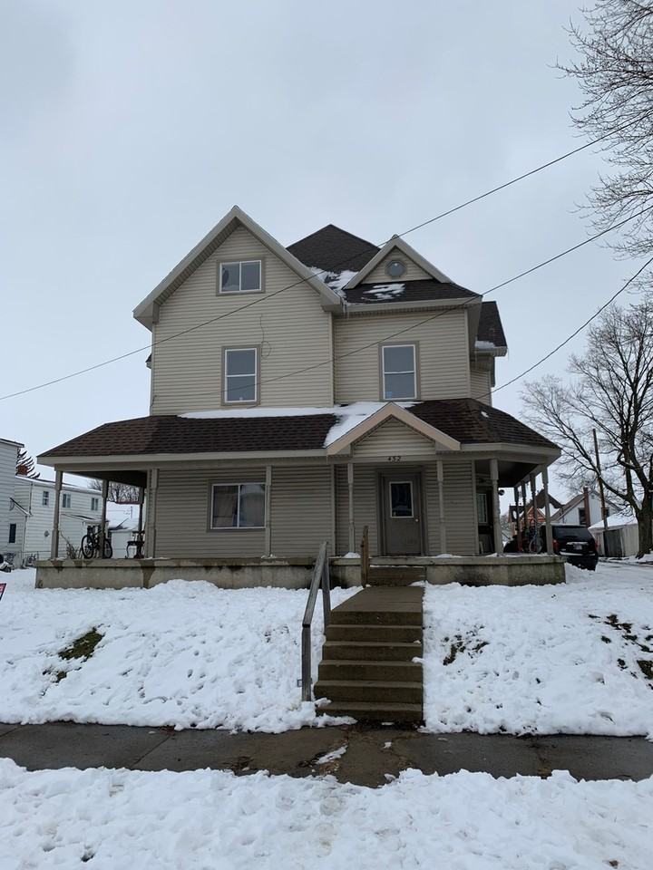 452 S. Main St. - Photo 2 of 11