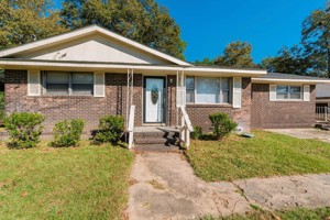 featured image of 2211 Ruby Dr