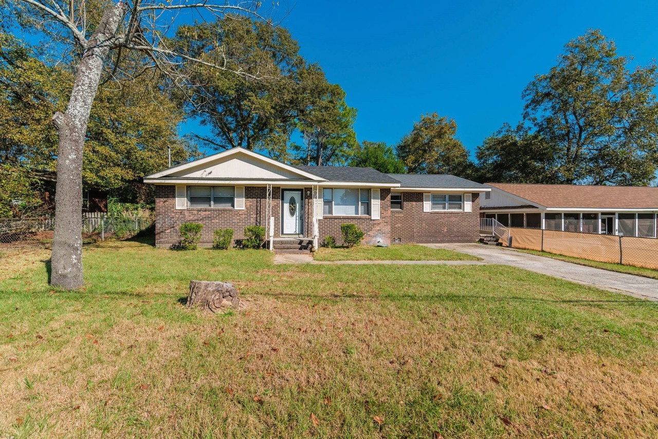 2211 Ruby Dr - Photo 2 of 38