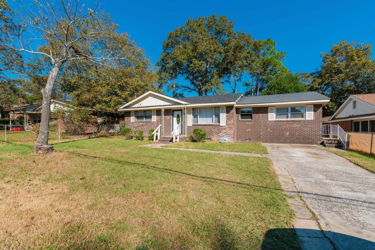 2211 Ruby Dr - Photo 4 of 38