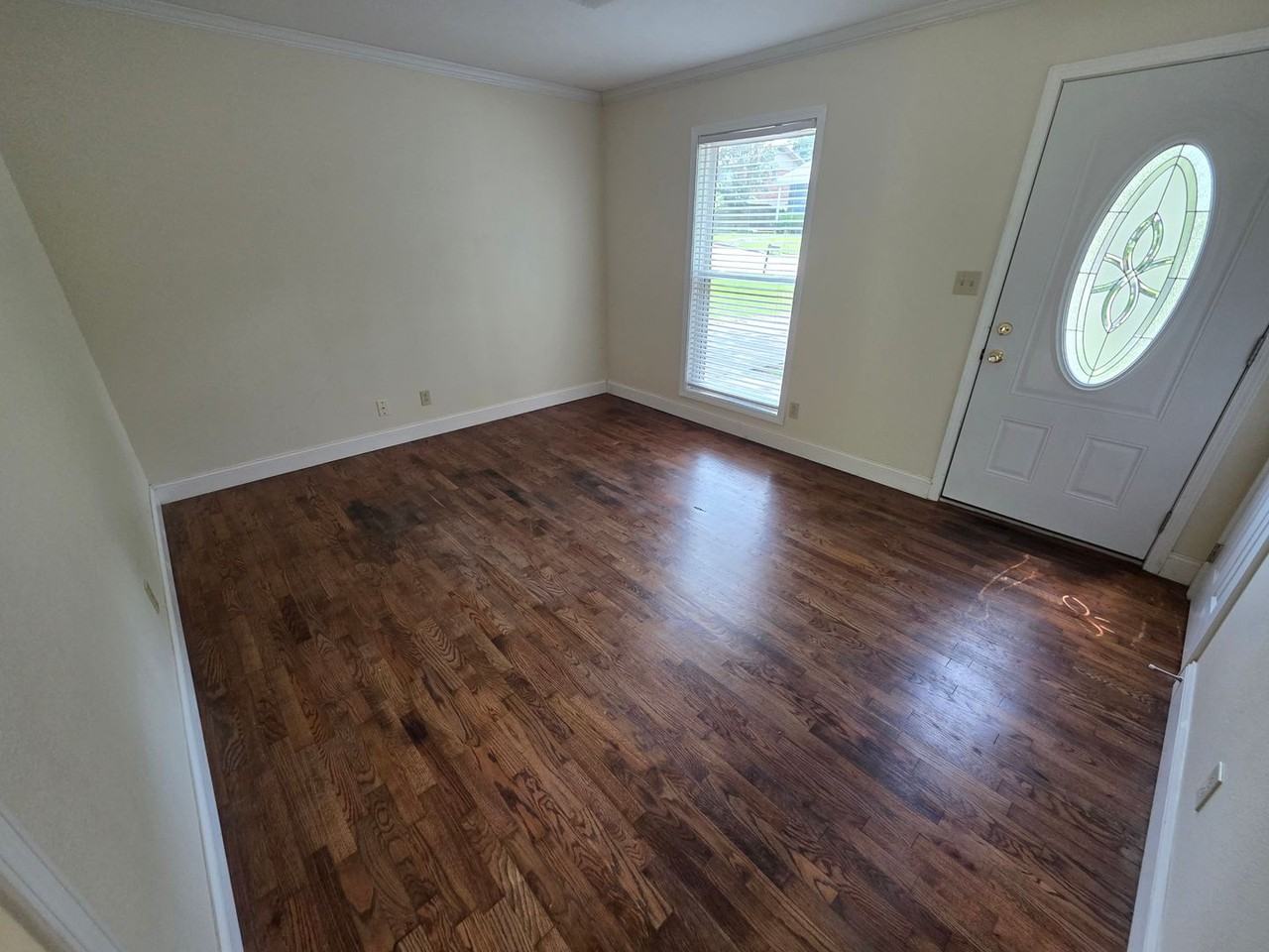 1816 Margaret St - Photo 2 of 15