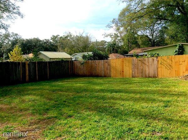 6924 N Orleans Ave - Photo 2 of 4