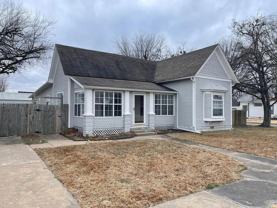 221 W Commercial St - Photo 1 of 1