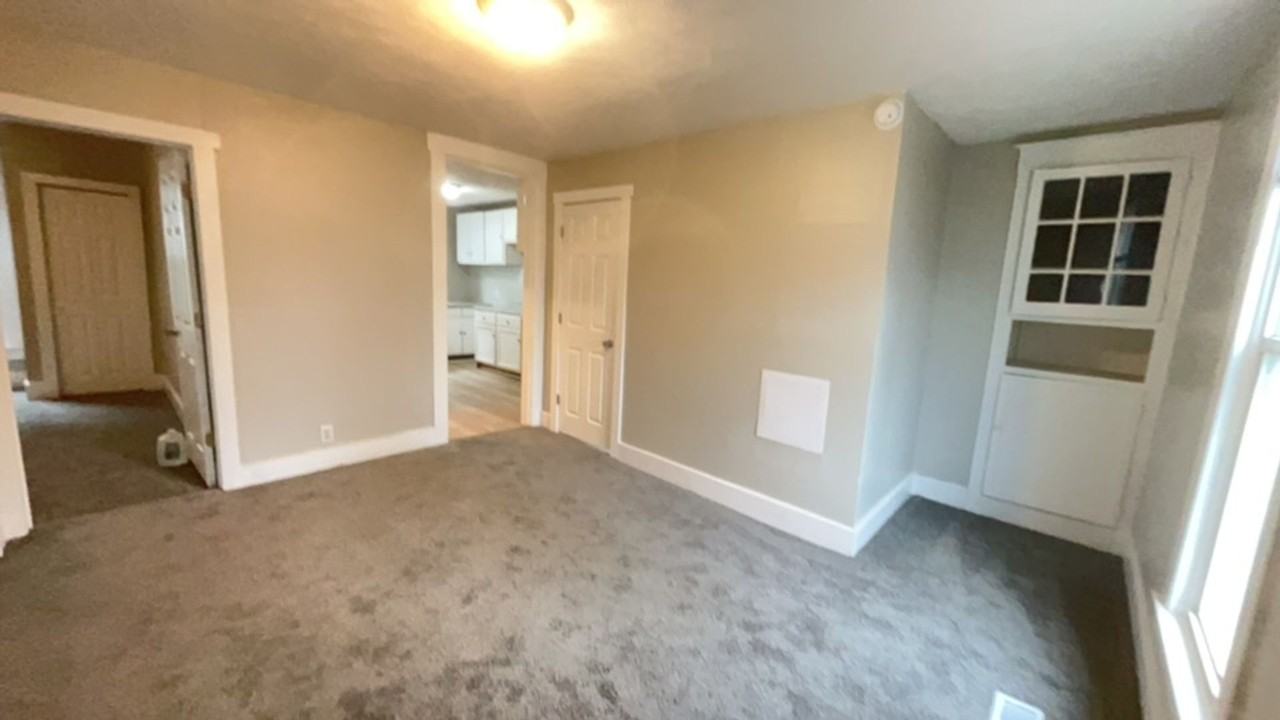 808 N Jefferson St - Photo 4 of 12