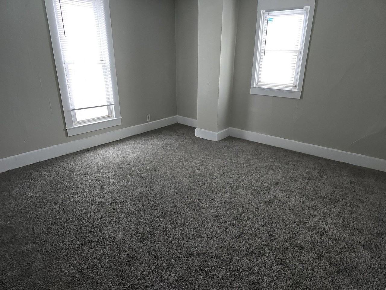 808 N Jefferson St - Photo 6 of 11