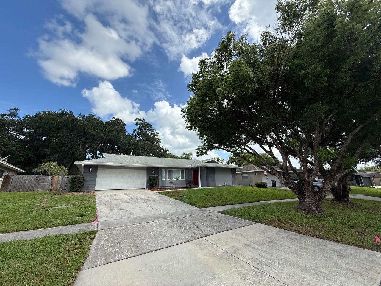 611 Green Briar Blvd - Photo 2 of 44