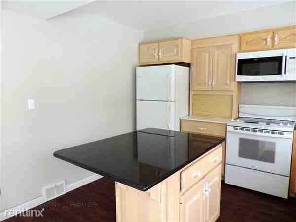 236 Pinehurst Rd - Photo 2 of 17