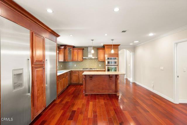 4841 Crown Ave - Photo 2 of 8