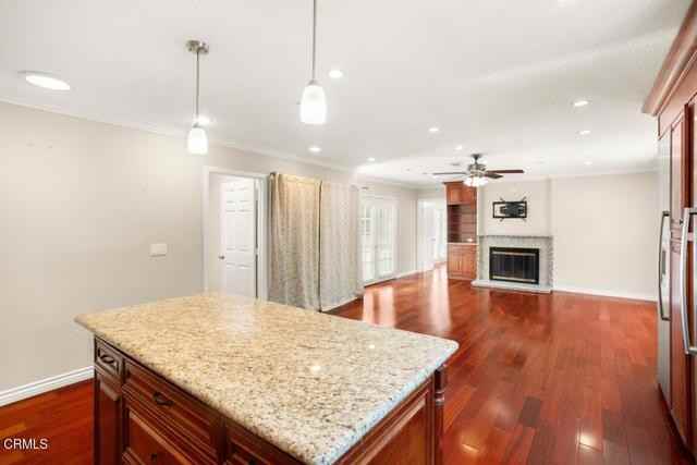 4841 Crown Ave - Photo 3 of 8