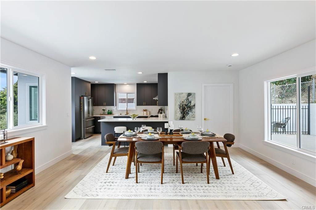 3900 Benedict Canyon Dr - Photo 3 of 8