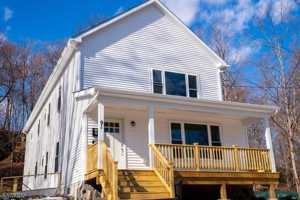 featured image of 91 Mount View St