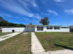 1011 Bianca Dr Ne - Photo 1 of 1