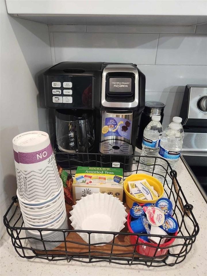 312 FAMAGUSTA DRIVE - Photo 7 of 48