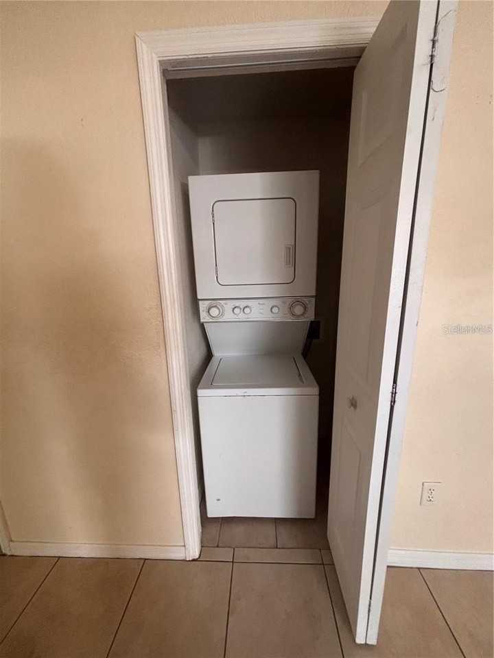 21102 Indian Creek Dr - Photo 5 of 9