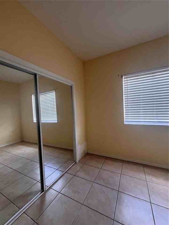 21102 Indian Creek Dr - Photo 7 of 9