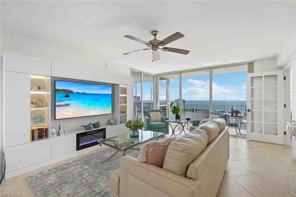 5550 Heron Point Dr #1902