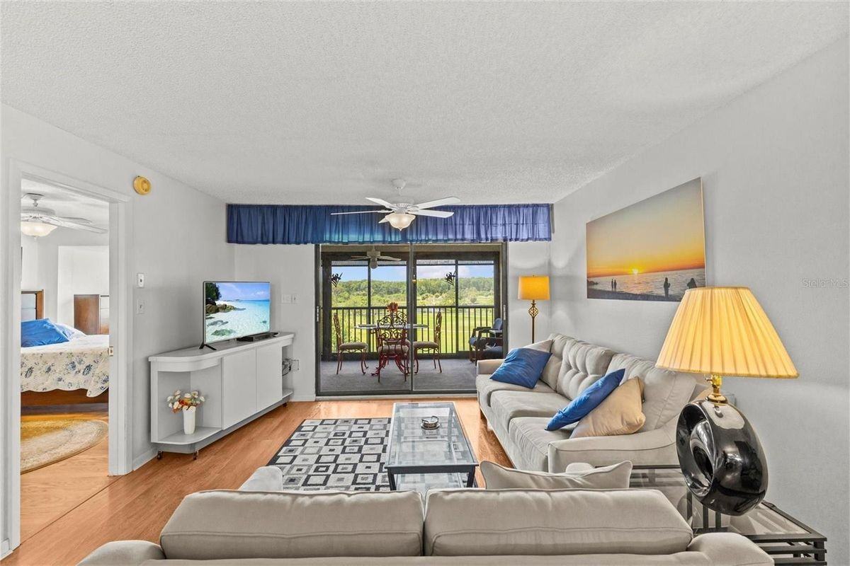 1942 Golfview Dr - Photo 2 of 45
