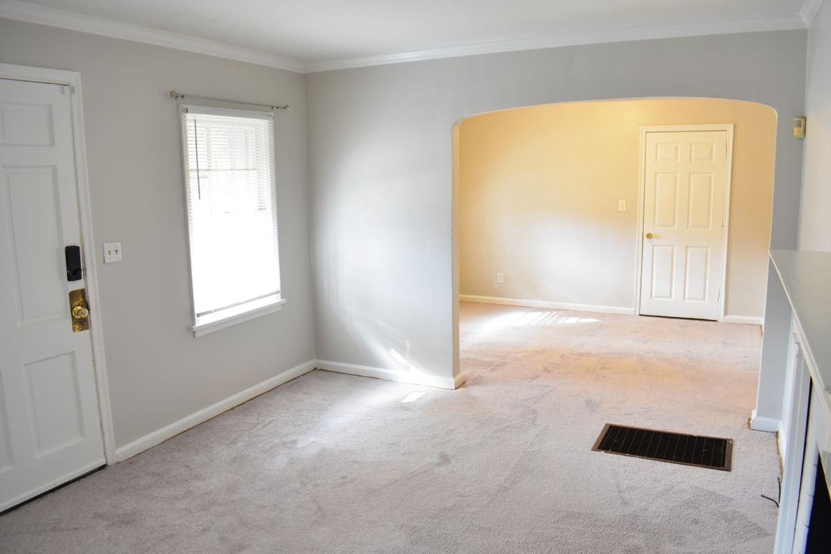 2774 Blount St - Photo 6 of 19