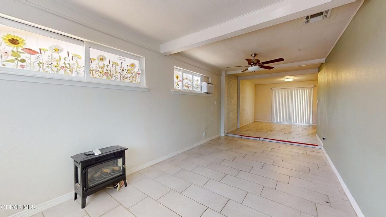 10308 Windsor Dr - Photo 2 of 38