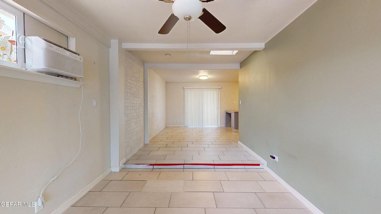 10308 Windsor Dr - Photo 4 of 38