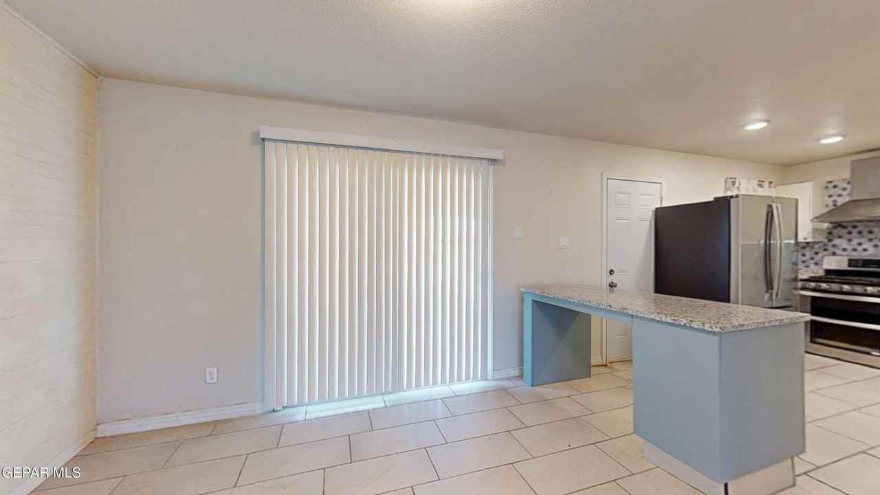 10308 Windsor Dr - Photo 7 of 38