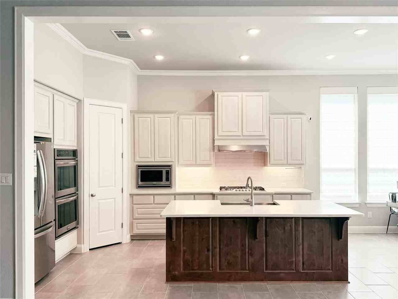 2416 Belen Dr - Photo 3 of 22