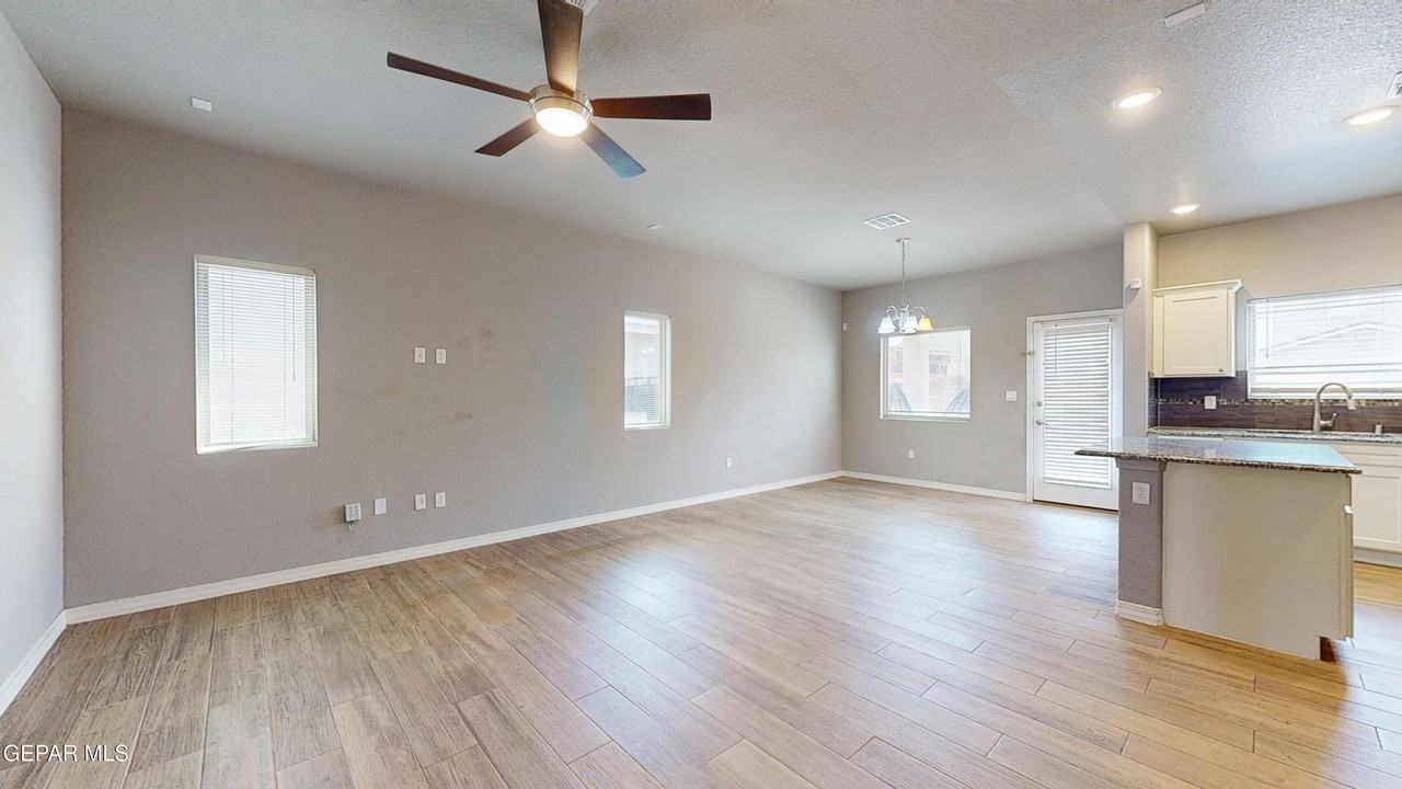 14246 Earl Chokiski Ave - Photo 2 of 43