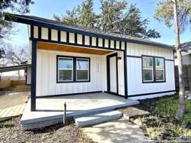 2254 N Interstate 35 - Photo 1 of 1